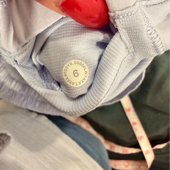 Sold - Picture 3 of 6